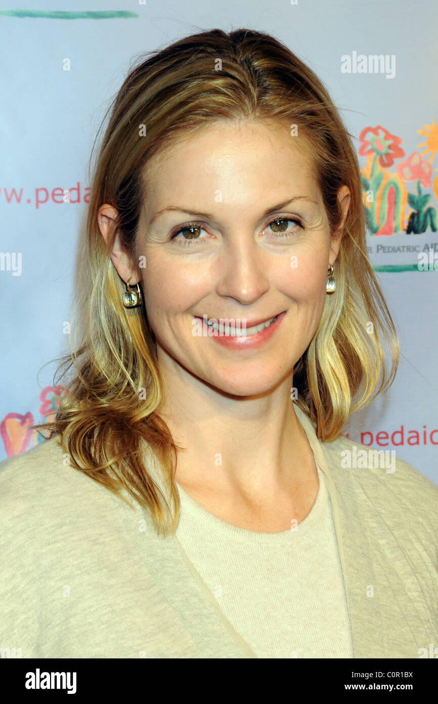 Kelly Rutherford attending the 'Kids For Kids Carnival' to benefit The ...