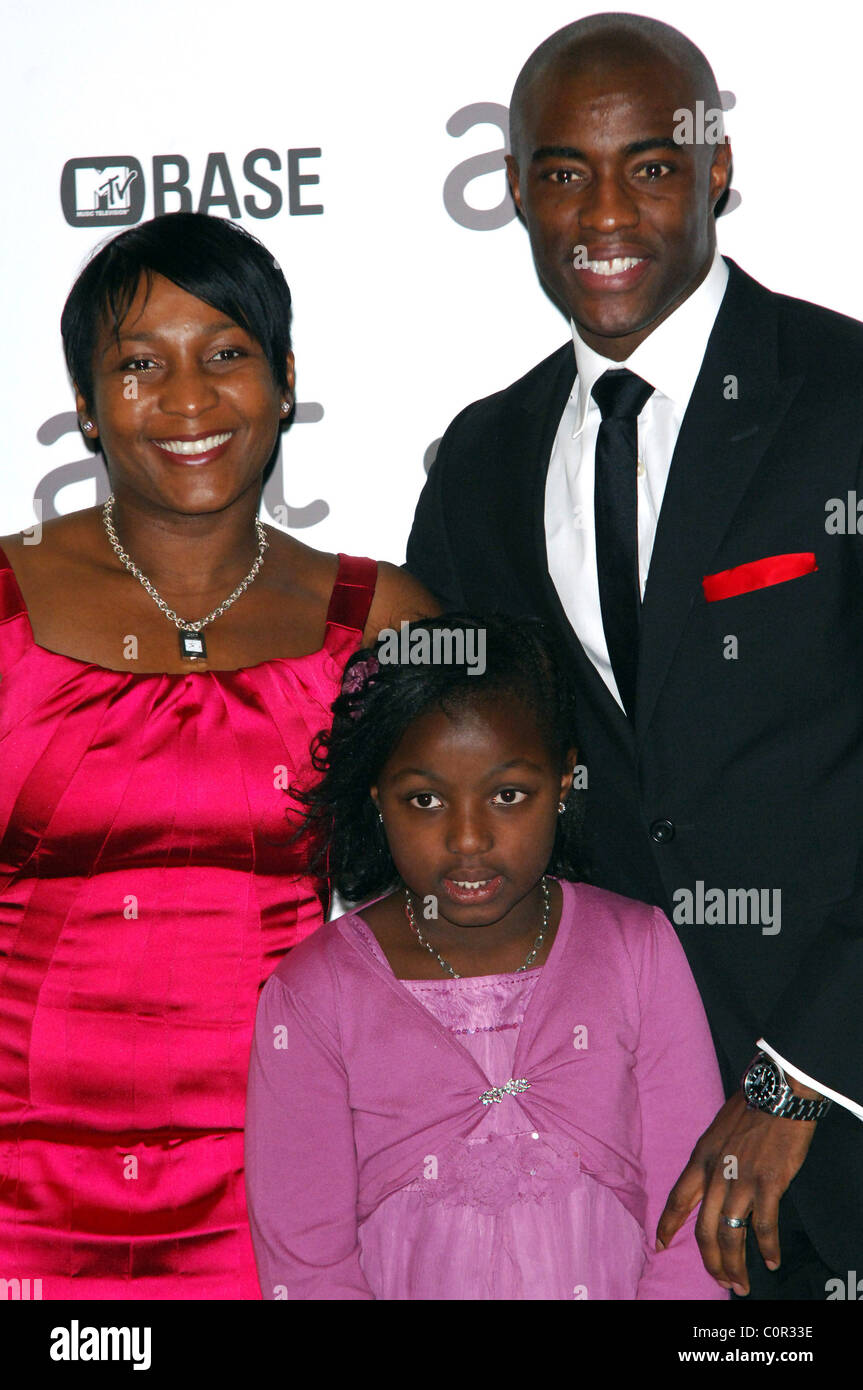 Tim Campbell And Family The Gift Of Life Ix Charity Ball At The Intercontinental Hotel Arrivals London England 20 09 08 Stock Photo Alamy