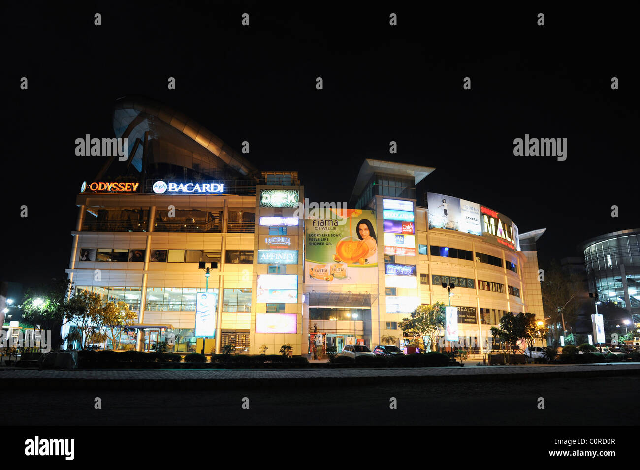 Sahara mall hi-res stock photography and images - Alamy Sahara mall hi-res stock photography and images - Alamy