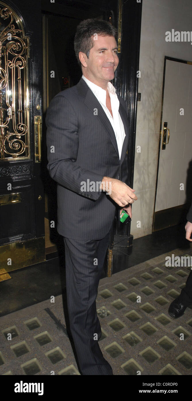 Simon Cowell leaving Scotts restaurant London, England - 04.11.08 Stock