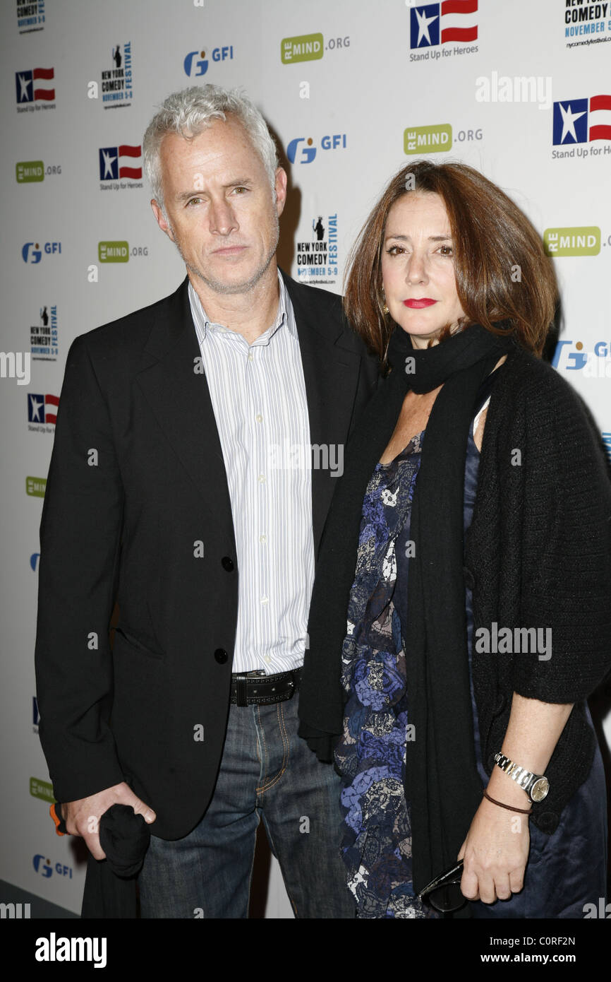 John Slattery and his wife Talia Balsam,  The NY Comedy Festival Event - Stand Up For Heroes: A Benefit for the Bob Woodruff Stock Photo