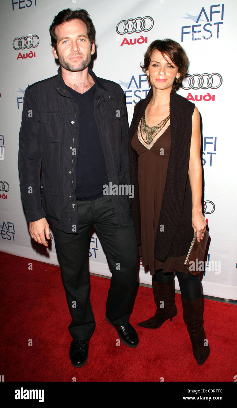 Eion hi-res stock photography and images - Page 2 - Alamy, image size:810x1390