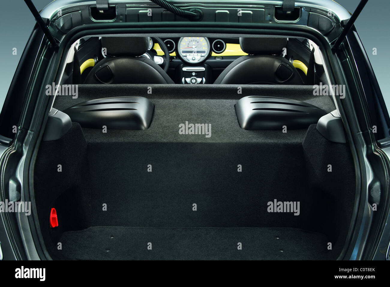 All-electric MINI E to be unveiled at Los Angeles Auto Show Having ...