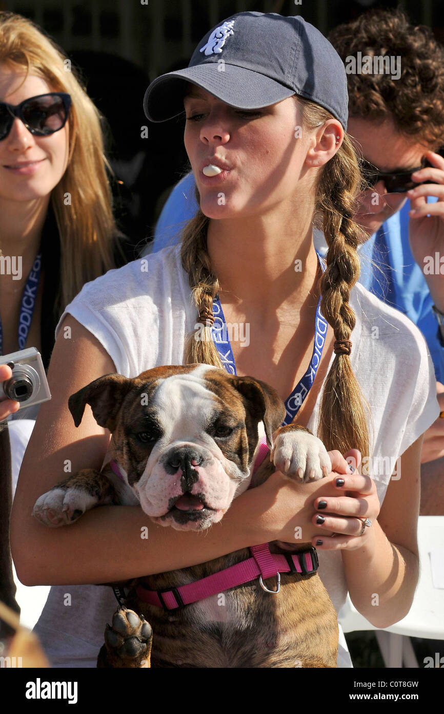 Brooklyn Decker, fiance of Andy Roddick 8th Annual Andy Roddick Tennis ...