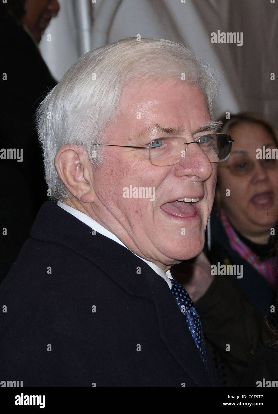 Phil donahue hi-res stock photography and images - Alamy