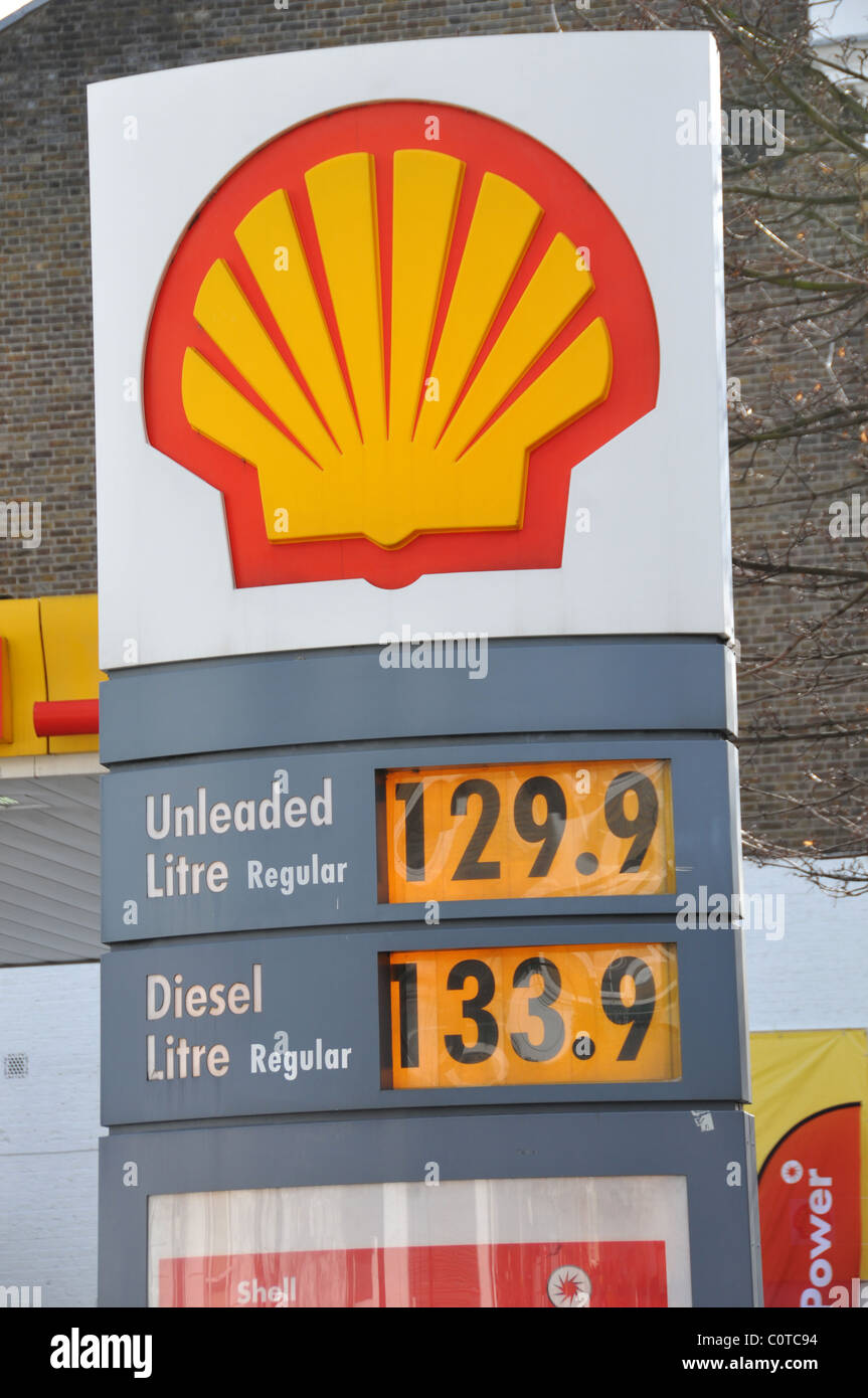 Shell petrol station prices litre diesel Unleaded Stock Photo