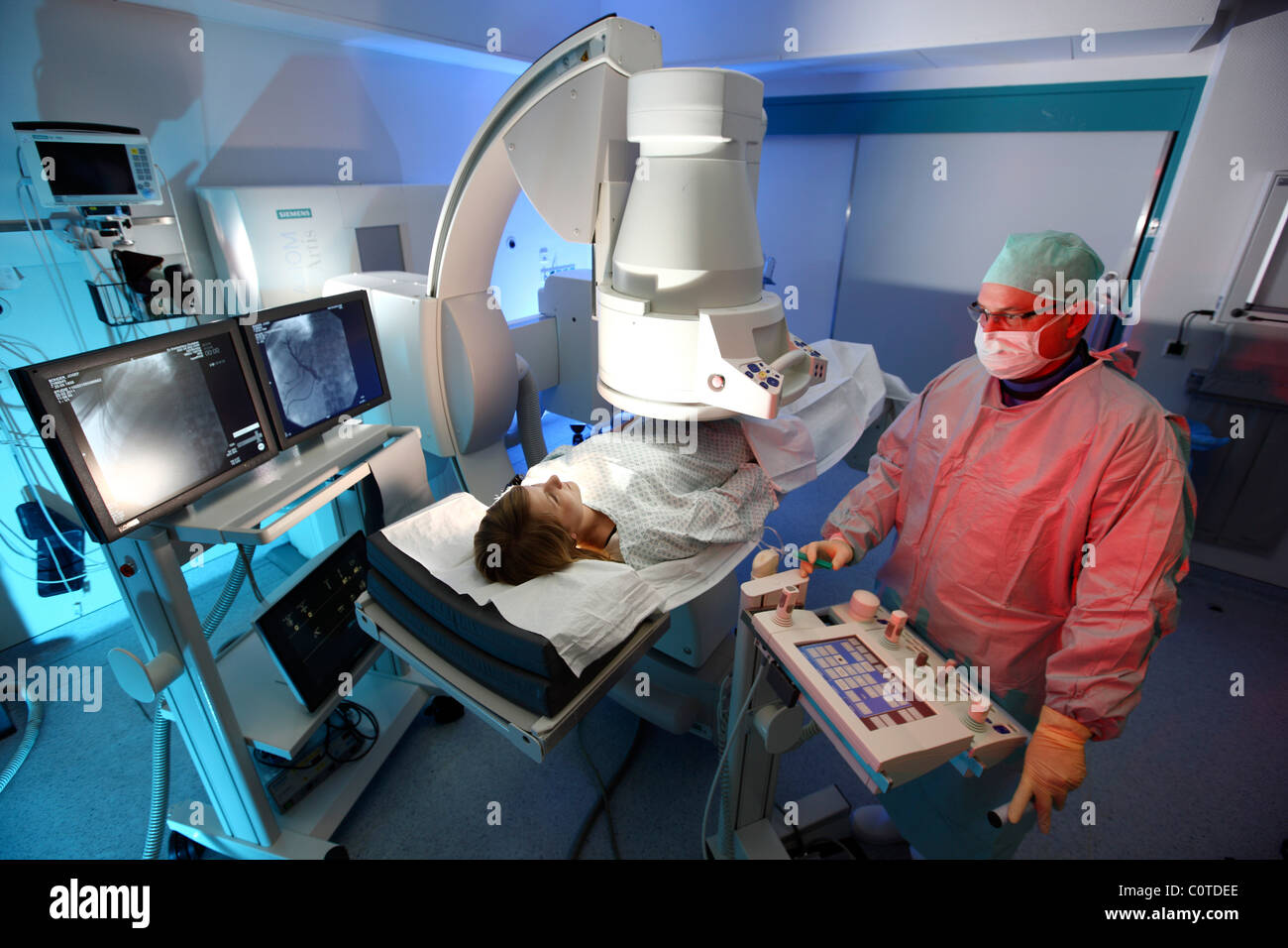 Hospital, diagnostic radiology. Angiography Stock Photo - Alamy