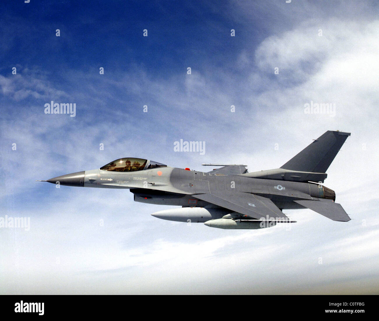 F 16a hi-res stock photography and images - Alamy
