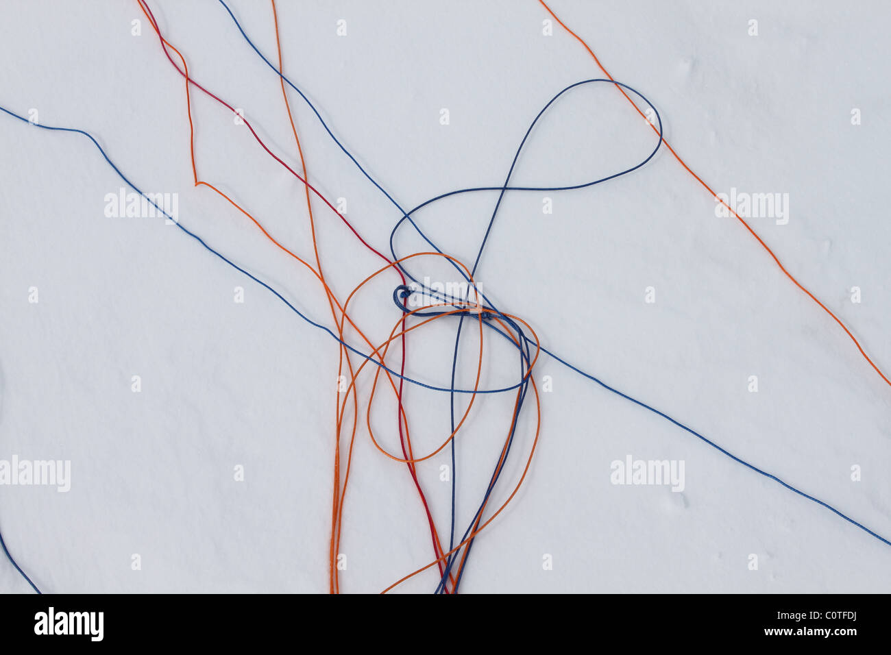 Tangled string hi-res stock photography and images - Alamy