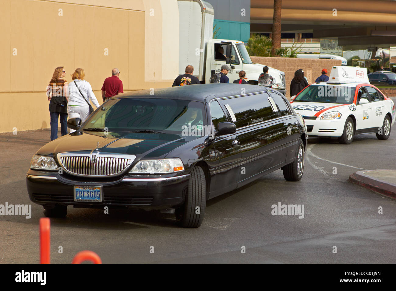 Presidential limousine - taxi cars traffic in Las Vegas, Nevada, USA Stock Photo