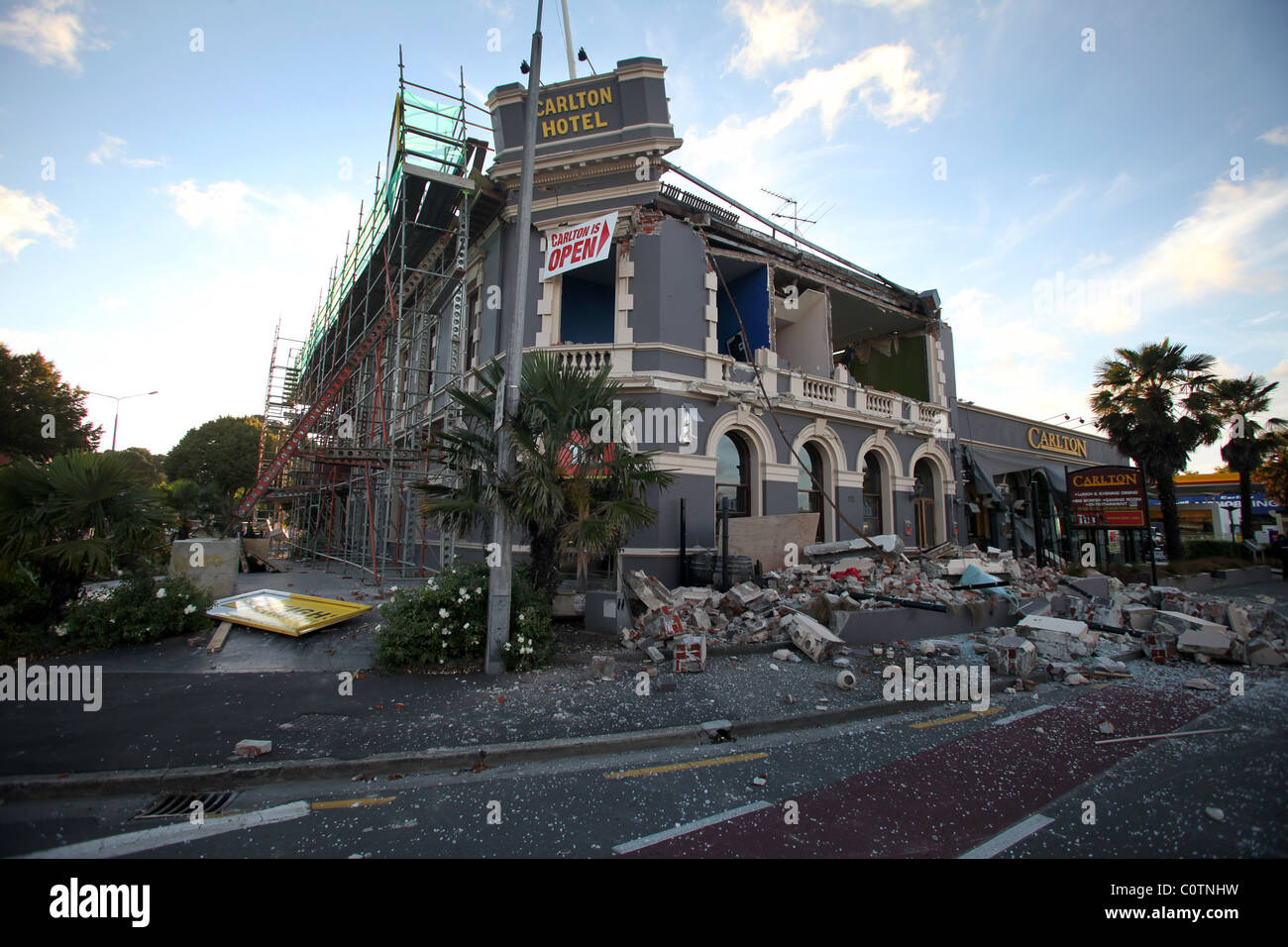 Ruined Carlton Hotel, Bealey Avenue, Christchurch, New Zealand, after the 6.3 magnitude earthquake Stock Photo
