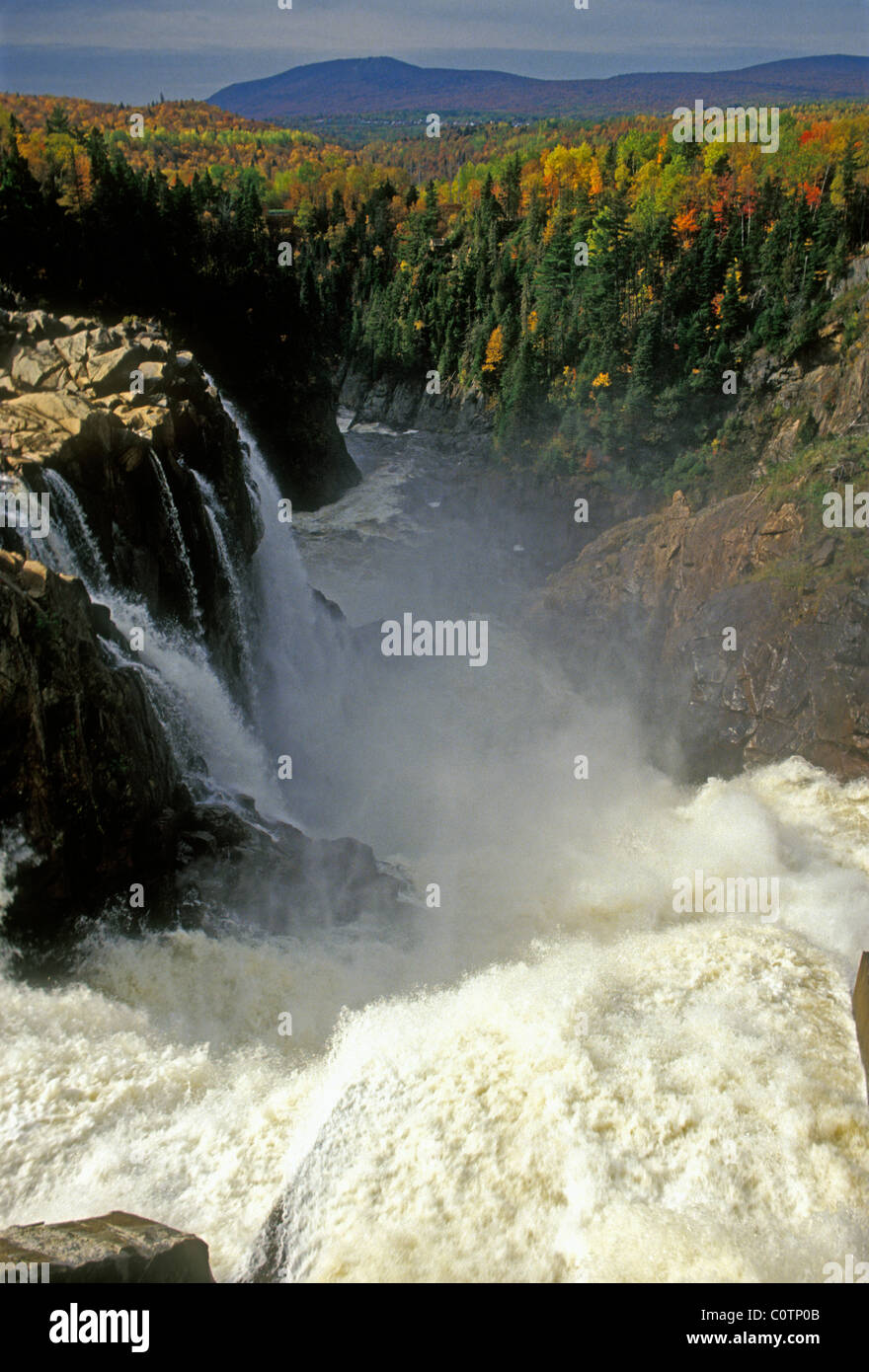 Les SeptChutes, waterfall, SaintFerreollesNeiges, Capitale