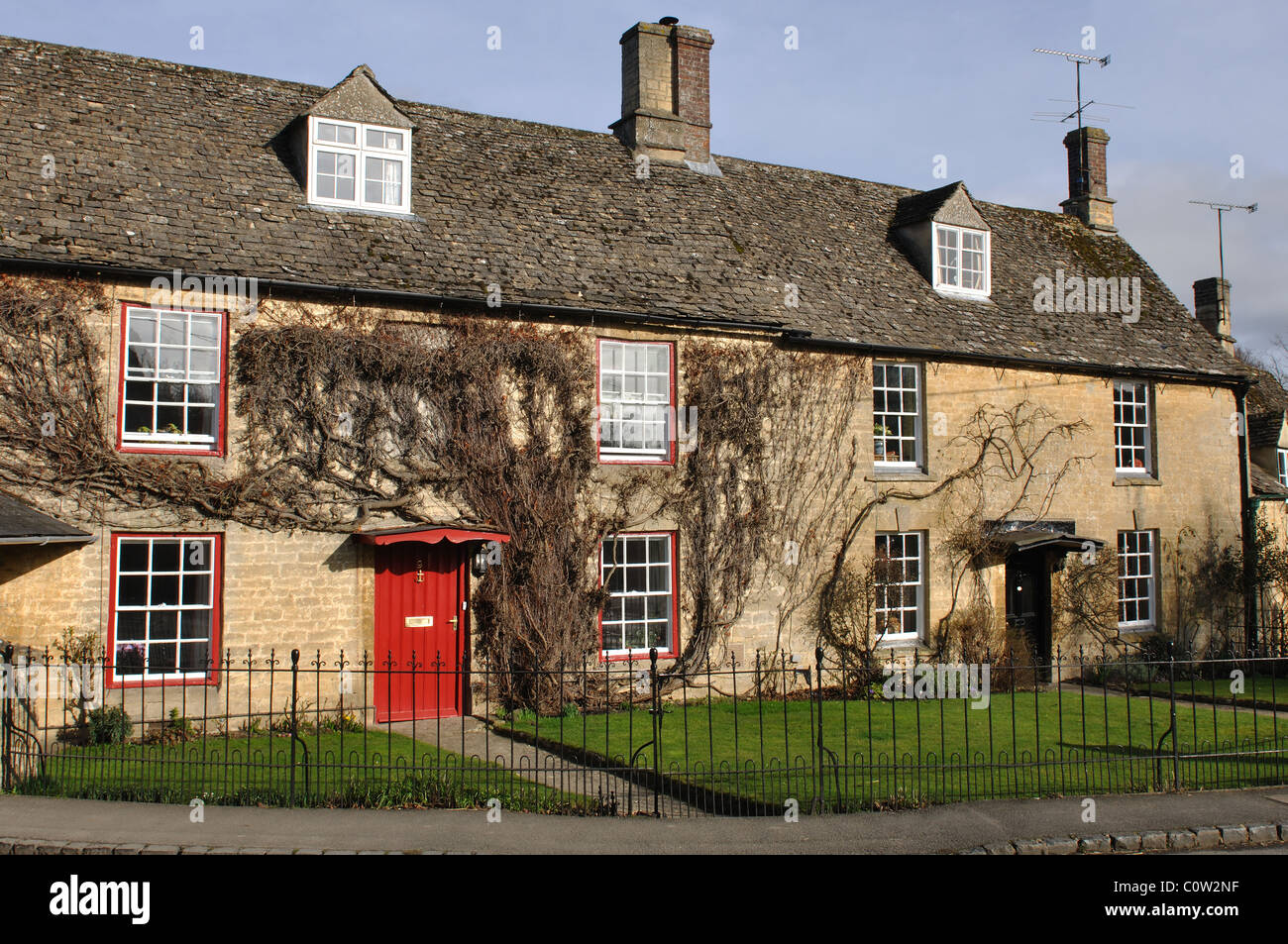 Shipton under wychwood hires stock photography and images Alamy