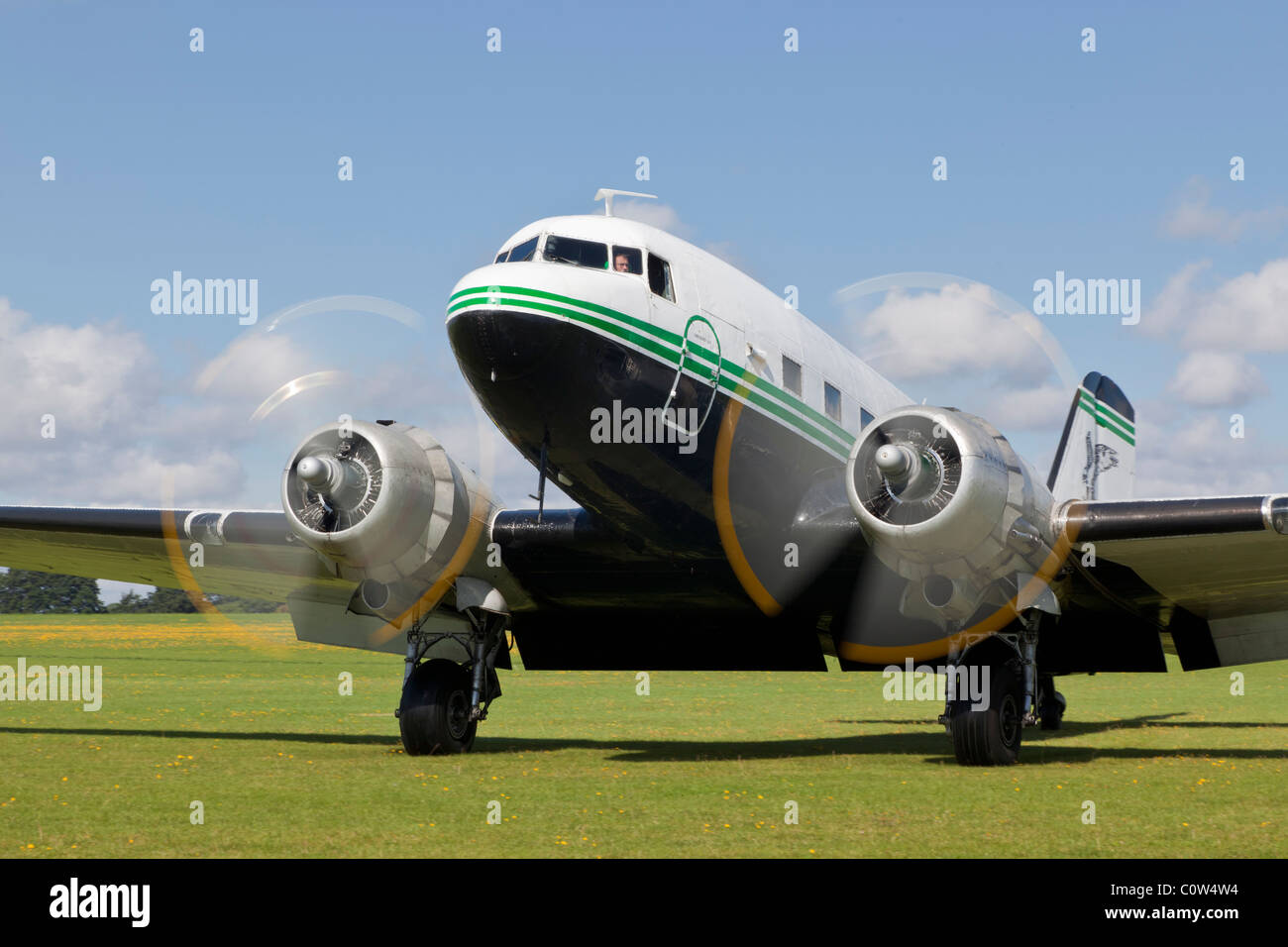 Douglas DC-3 Dakota, reg G-AMRA, displaying at Sywell Stock Photo