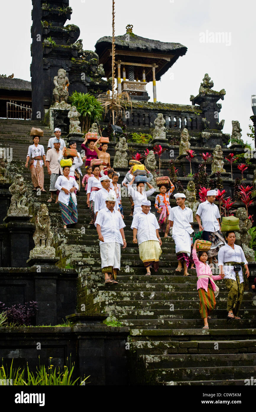 Hindu worshipers in Bali, Indonesia, go to the 'Mother Temple' or Besakih, the most important temple to celebrate the full moon. Stock Photo