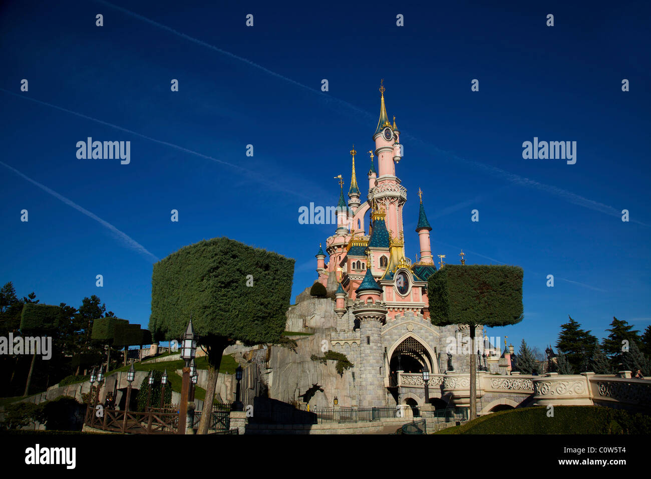 Sleeping Beauty Castle the centrepiece of Disneyland Paris Stock Photo