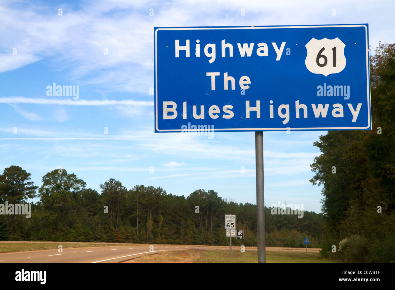 Highway 61 sign hi-res stock photography and images Alamy
