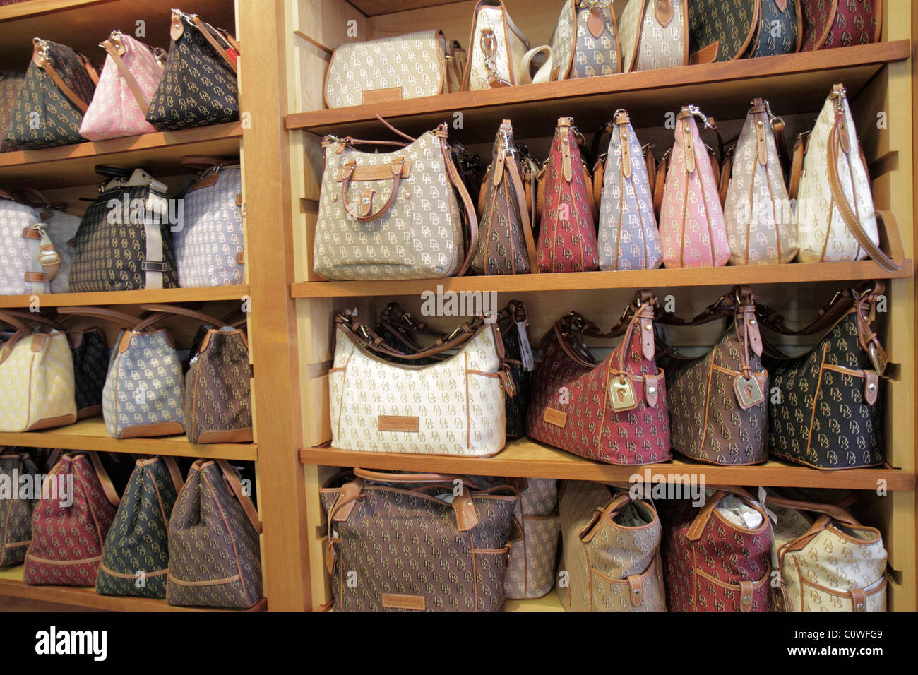 Maine,Northeast,New England,Freeport,outlet factory stores,Dooney & and  Bourke,woman's,men's handbag purse pocketbooks,leather goods,retail  products,d Stock Photo - Alamy