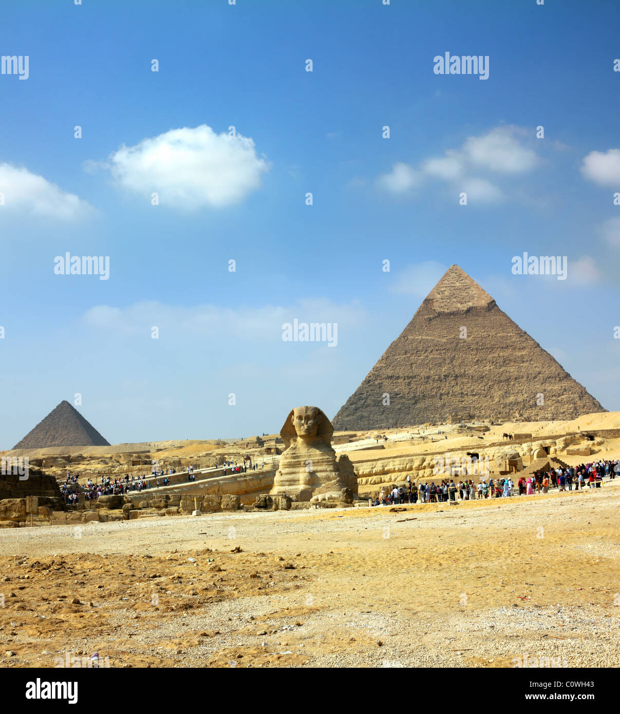 famous ancient egypt pyramid and sphinx in Giza Stock Photo - Alamy