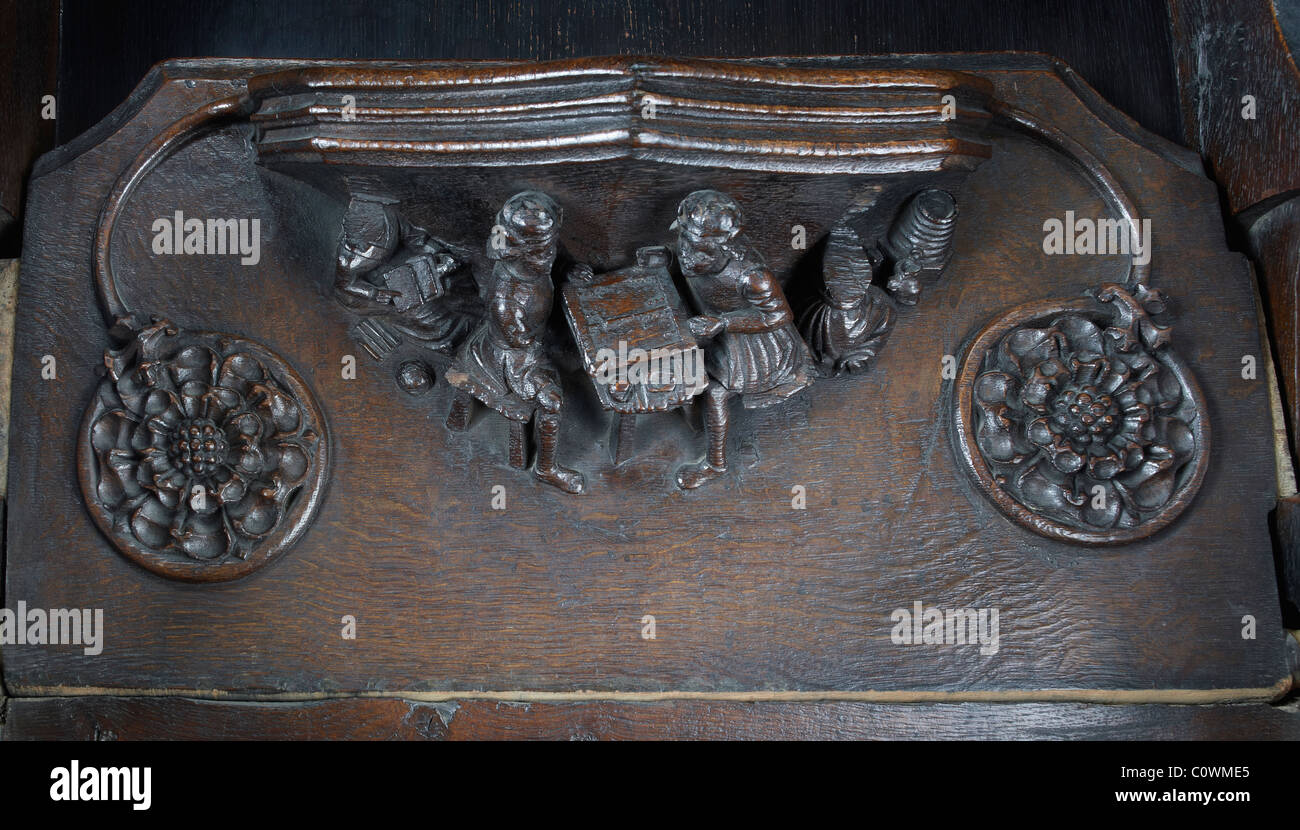 Manchester Cathedral Misericord : Backgammon Stock Photo
