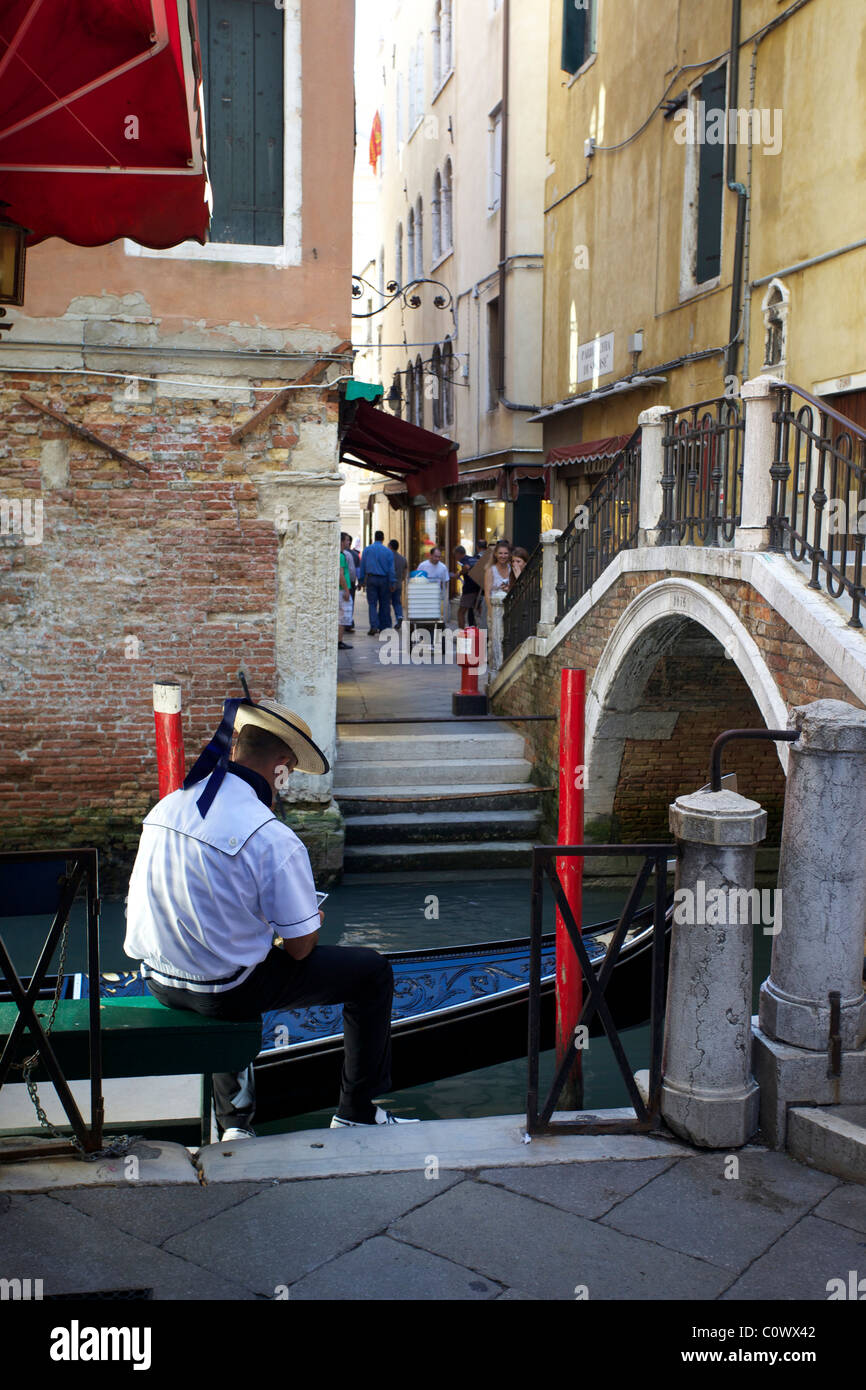 Booking a gondola hi-res stock photography and images - Alamy