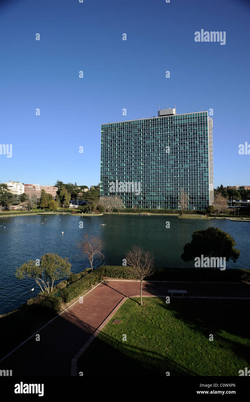 Italy, Rome, Eur, artificial lake, palazzo dell'Eni Stock Photo