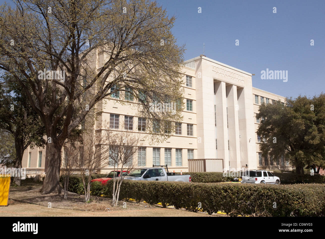EXterior of Howard County Courthouse in Big Spring, Texas, build in the Art Deco style in 1953. Stock Photo