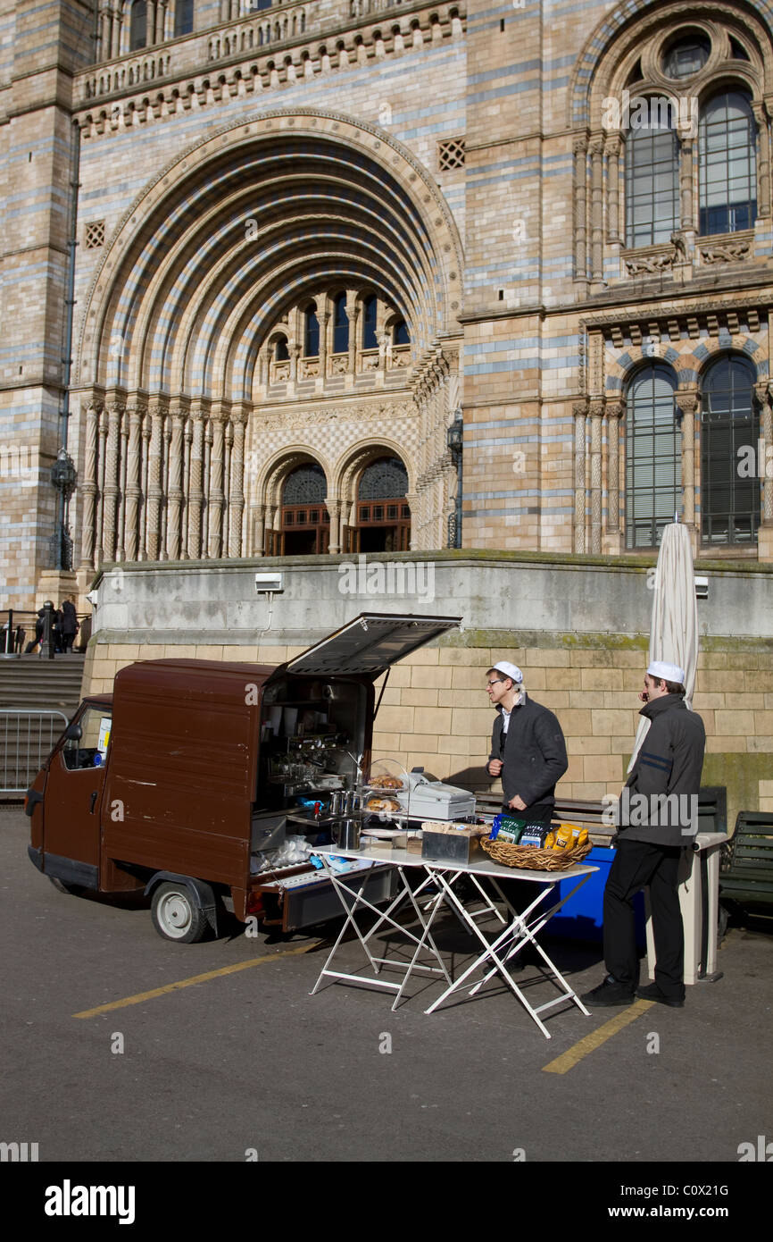 Snack Van outside the Natural History Museum, London, UK Stock Photo