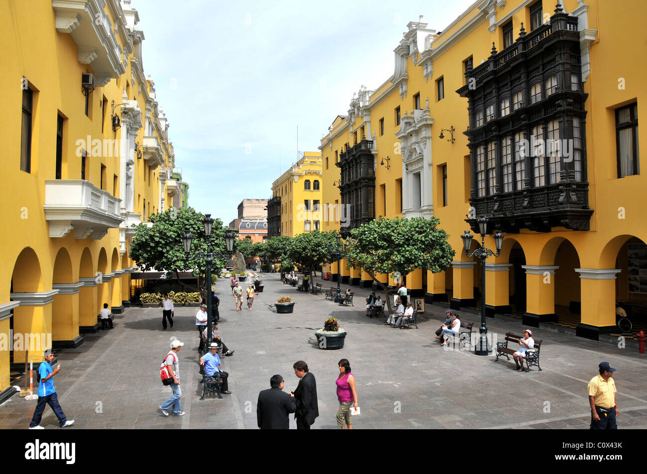 colonial buildings,  Passaje Santa Rosa, Plaza Mayor, Lima; Peru Stock Photo