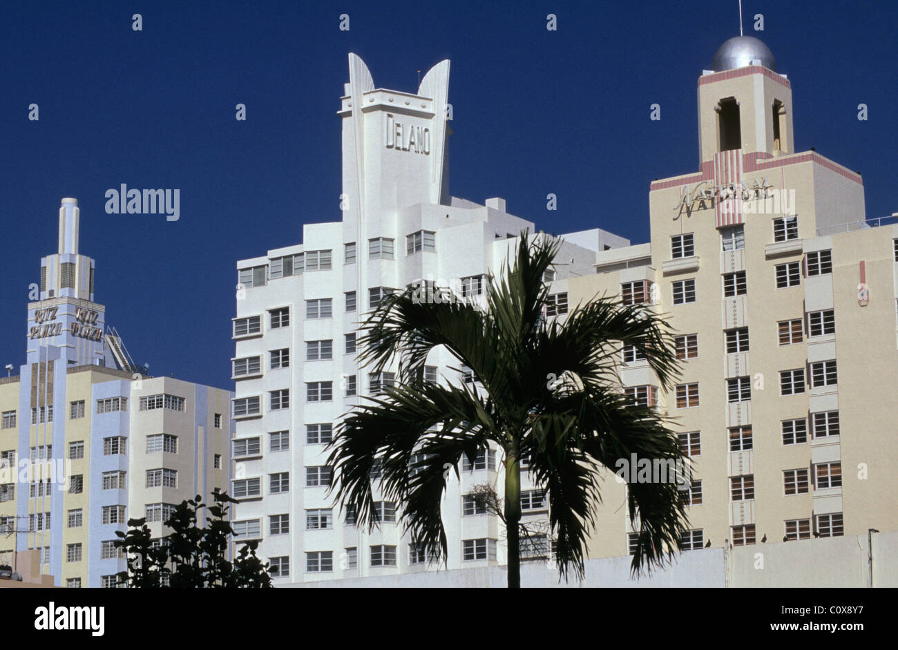 ParkMobile Contactless Parking Payment in Miami Beach - MIAMI, FLORIDA -  FEBRUARY 14, 2022 Stock Photo - Alamy