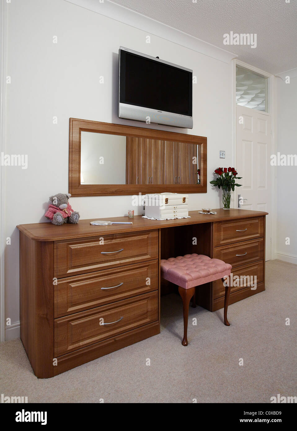 Dressing table hi res stock photography and images Page 2 Alamy