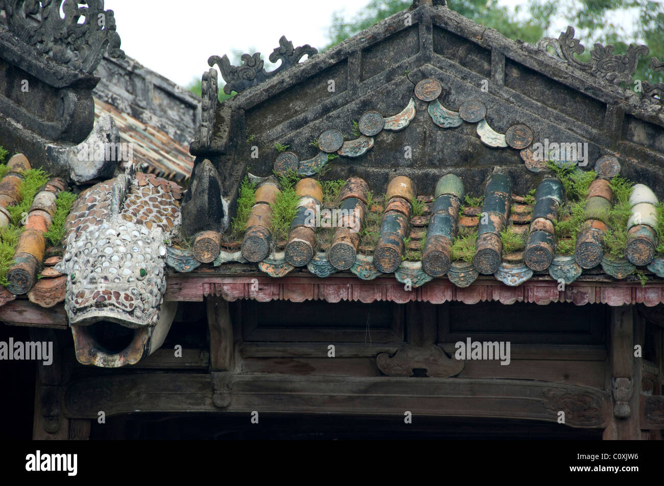 Asia, Vietnam, Da Nang. Old imperial capital city of Hue. Emperor Tu Duc's Tomb complex, roof detail. Stock Photo