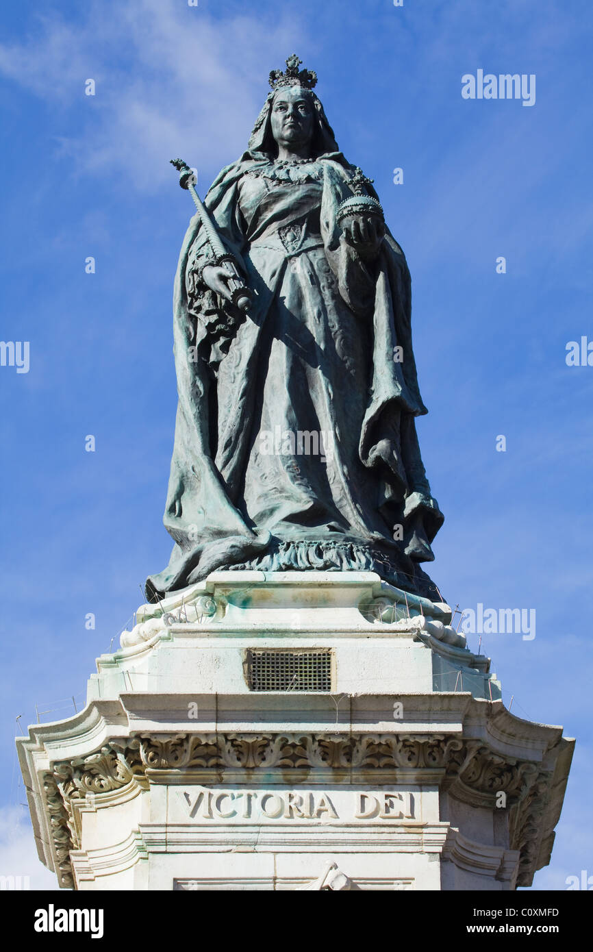 A statue of Queen Victoria in Queen Victoria Square, Hull, East Yorkshire. Stock Photo