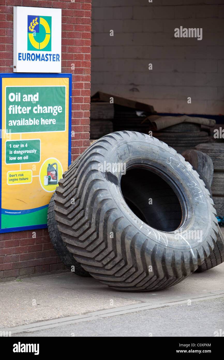 Tyre tread pattern on new large tyre. Salisbury garage. UK Stock Photo