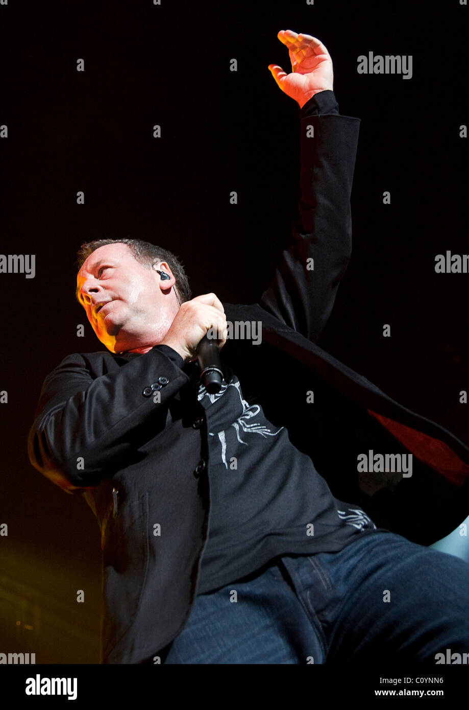 Jim Kerr of Simple Minds performing on the first night of their "30th