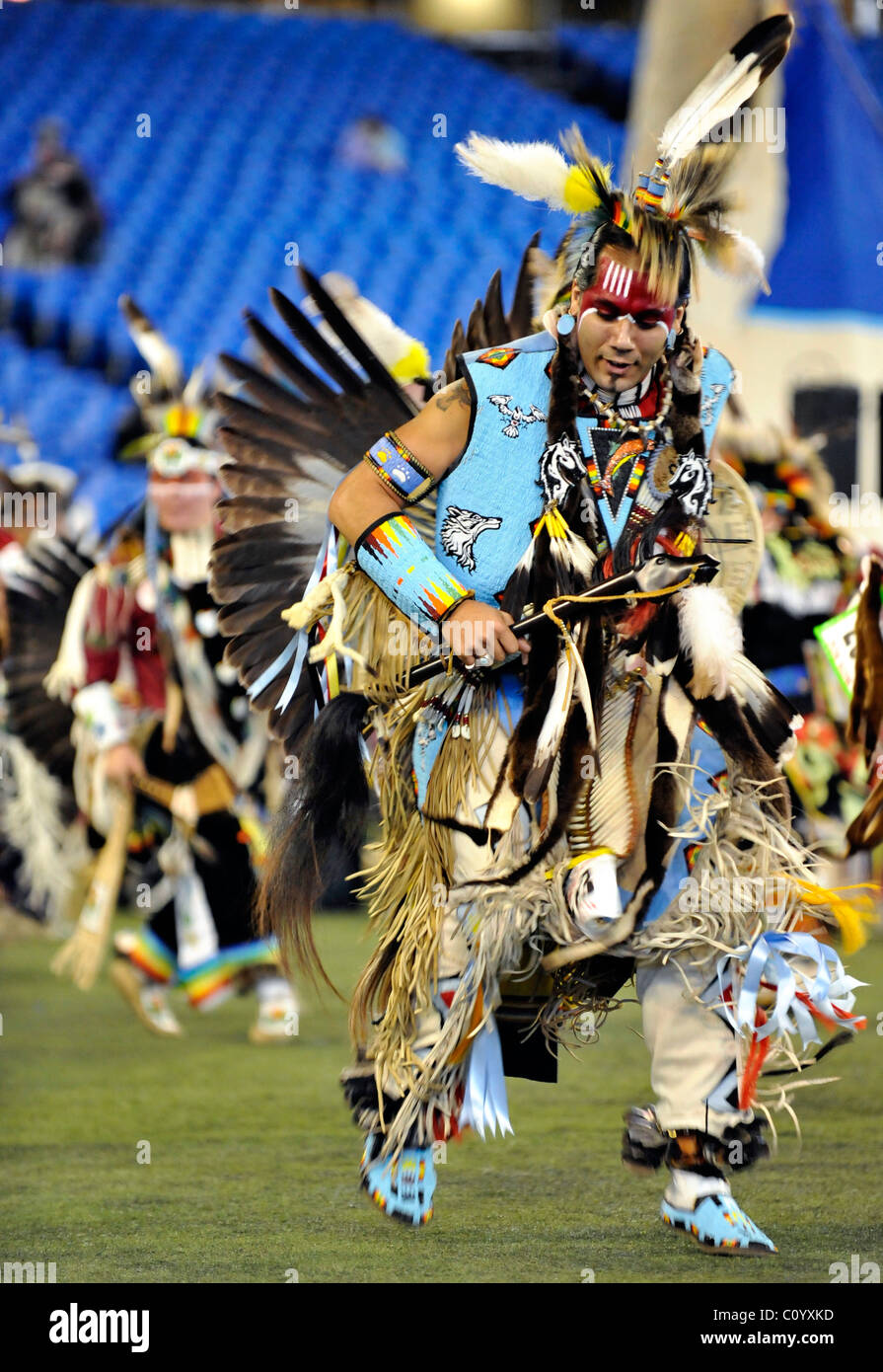 Canadian aboriginal festival hi-res stock photography and images - Alamy