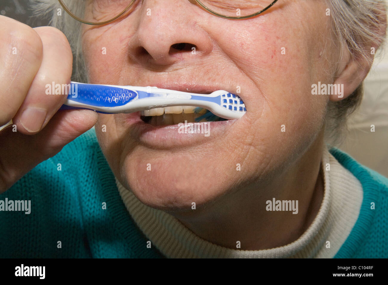 Teeth Brushing Elderly High Resolution Stock Photography and Images Alamy