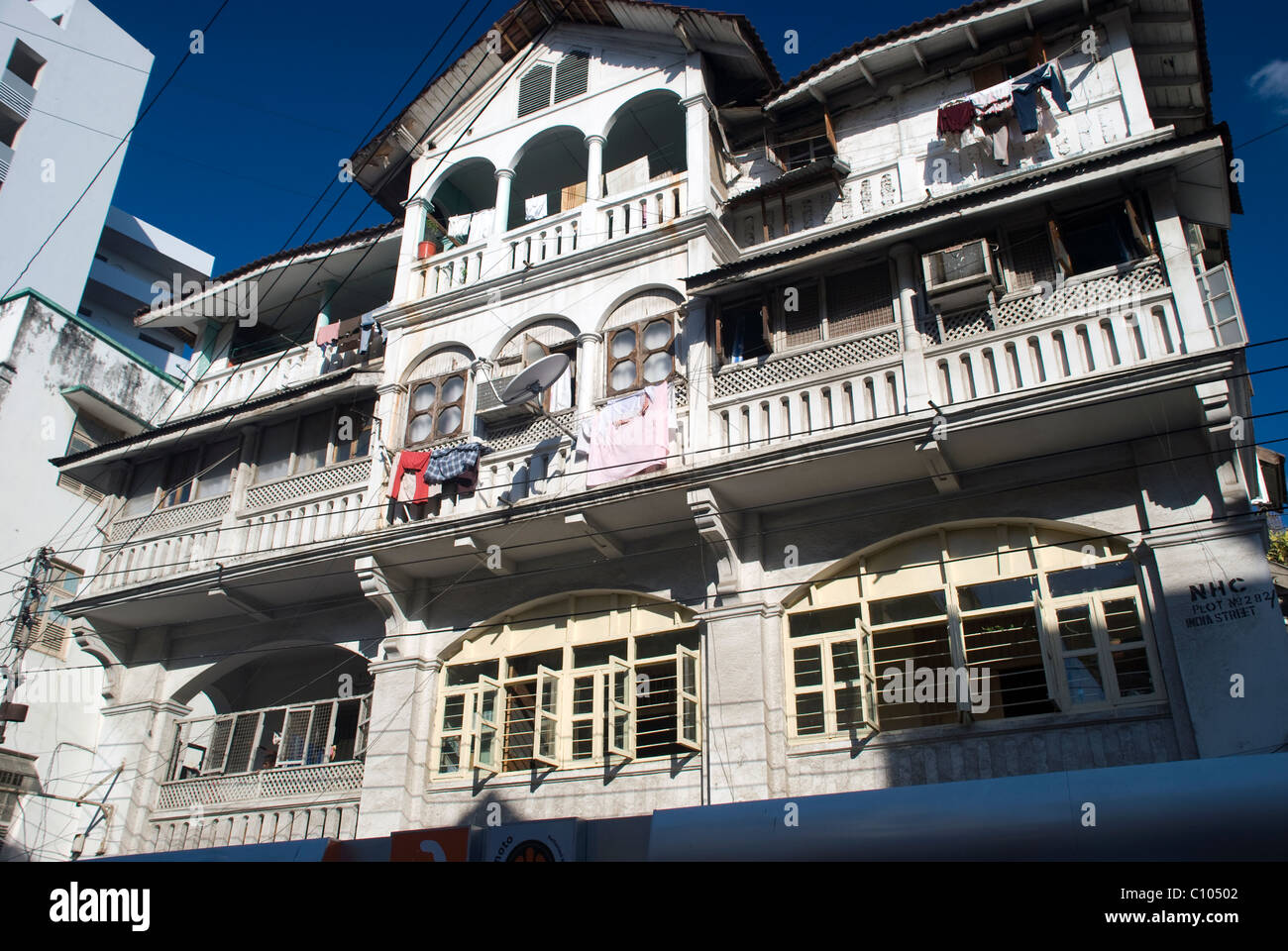 tanzania, dar es salaam, colonial house Stock Photo Alamy