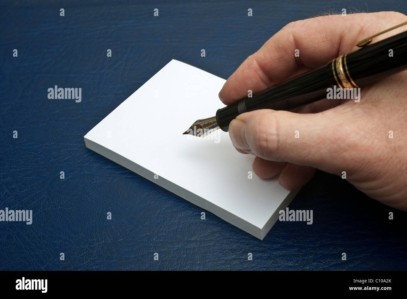 Fountain pen writing hi-res stock photography and images - Alamy