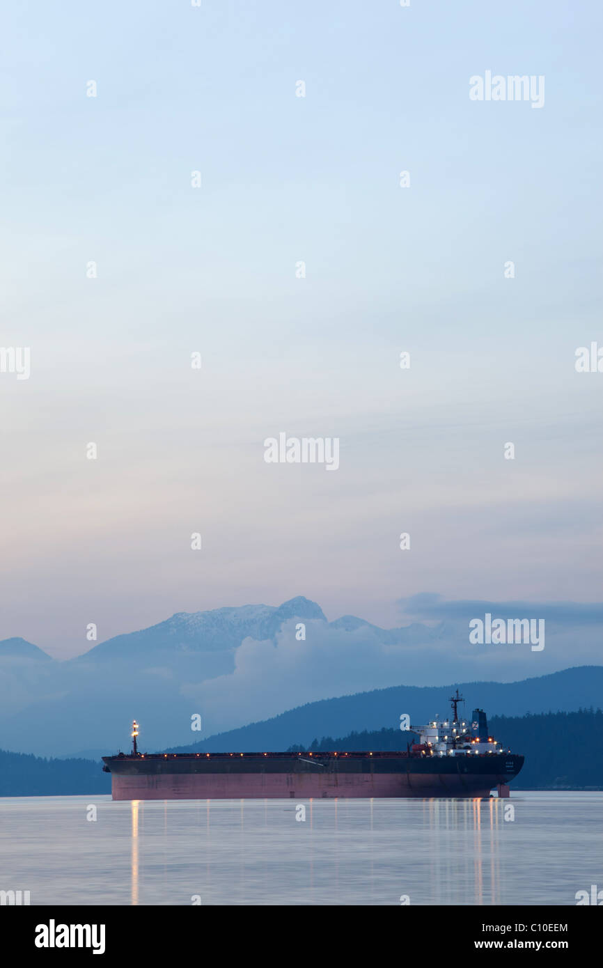 Vancouver burrard inlet hi-res stock photography and images - Alamy