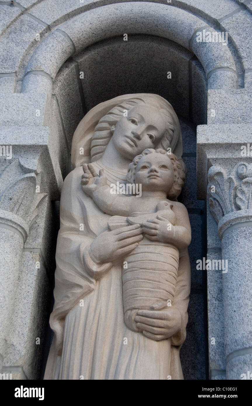 Canada, Quebec, SaintAnnedeBeaupre (aka Saint Anne Basillica) famous