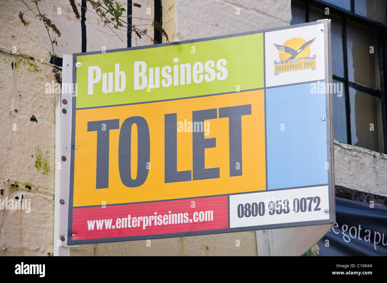 Wales, UK, Europe. Estate agent's Pub Business to Let sign Stock Photo
