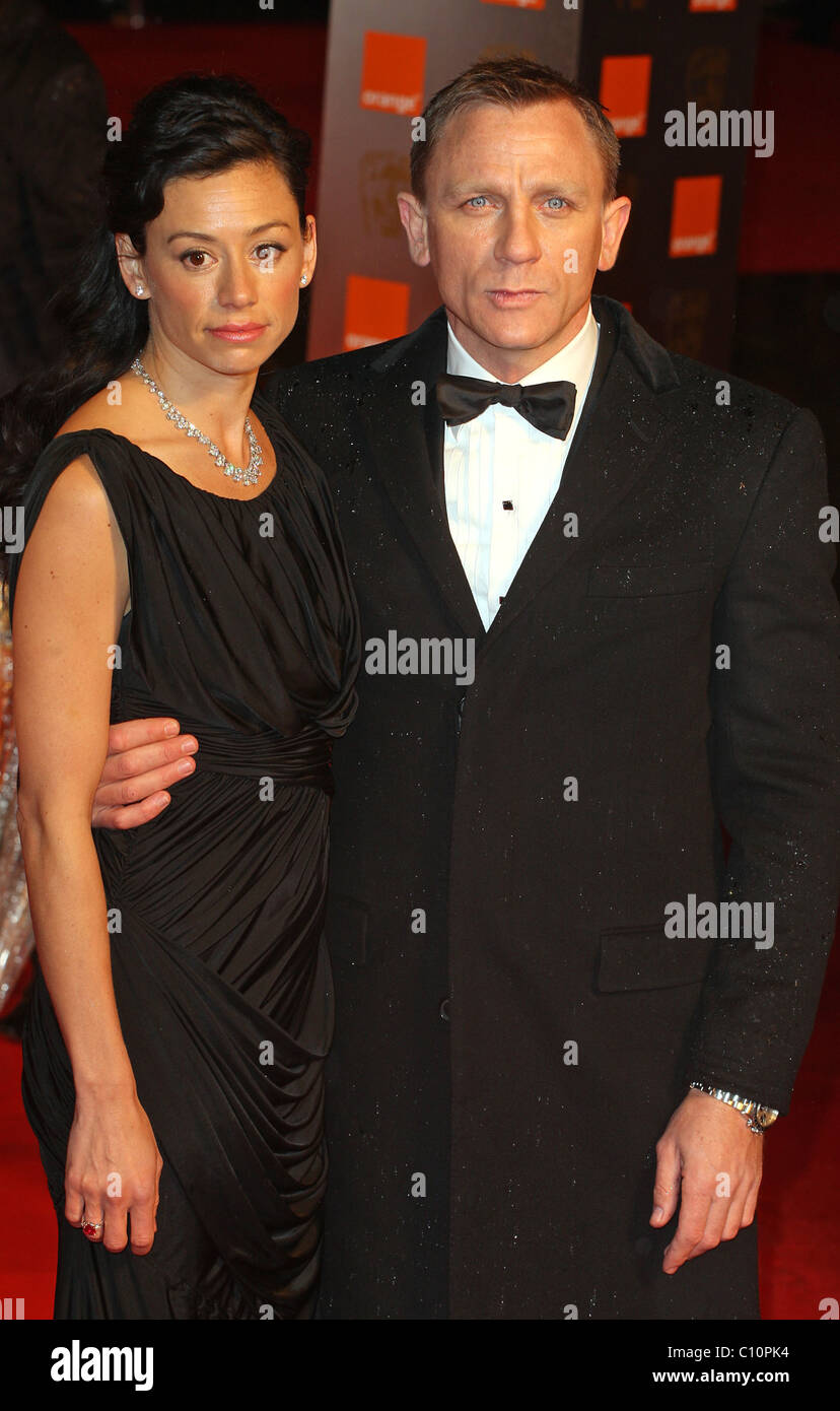 Daniel Craig with his wife Satsuki Mitchell The Orange British Academy Film Awards (BAFTA) 2009 - Outside Arrivals London, Stock Photo