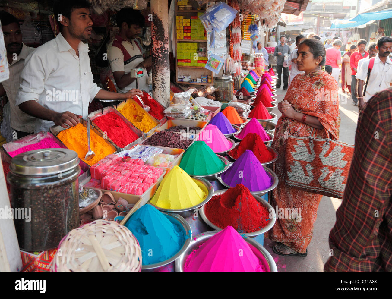 Stall with powdered pigment, Devaraja Market, Mysore, Karnataka, South India, India, South Asia, Asia Stock Photo