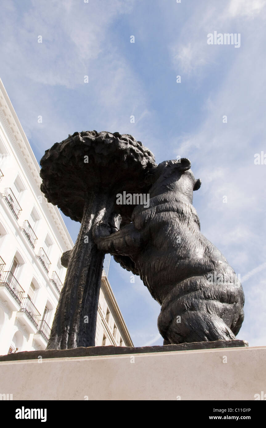 The Bear and the Madroño tree in Puerta del Sol, Madrid, Spain. Stock Photo
