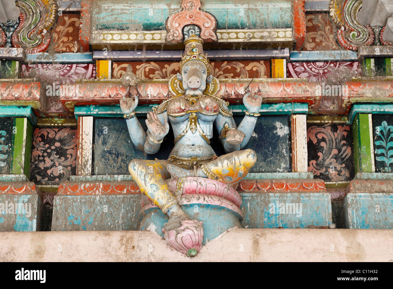Statue of a god, Bannari Amman Temple, Tamil Nadu, Tamilnadu ...
