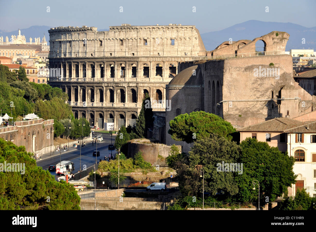 Basilica of maxentius rome hires stock photography and images Alamy