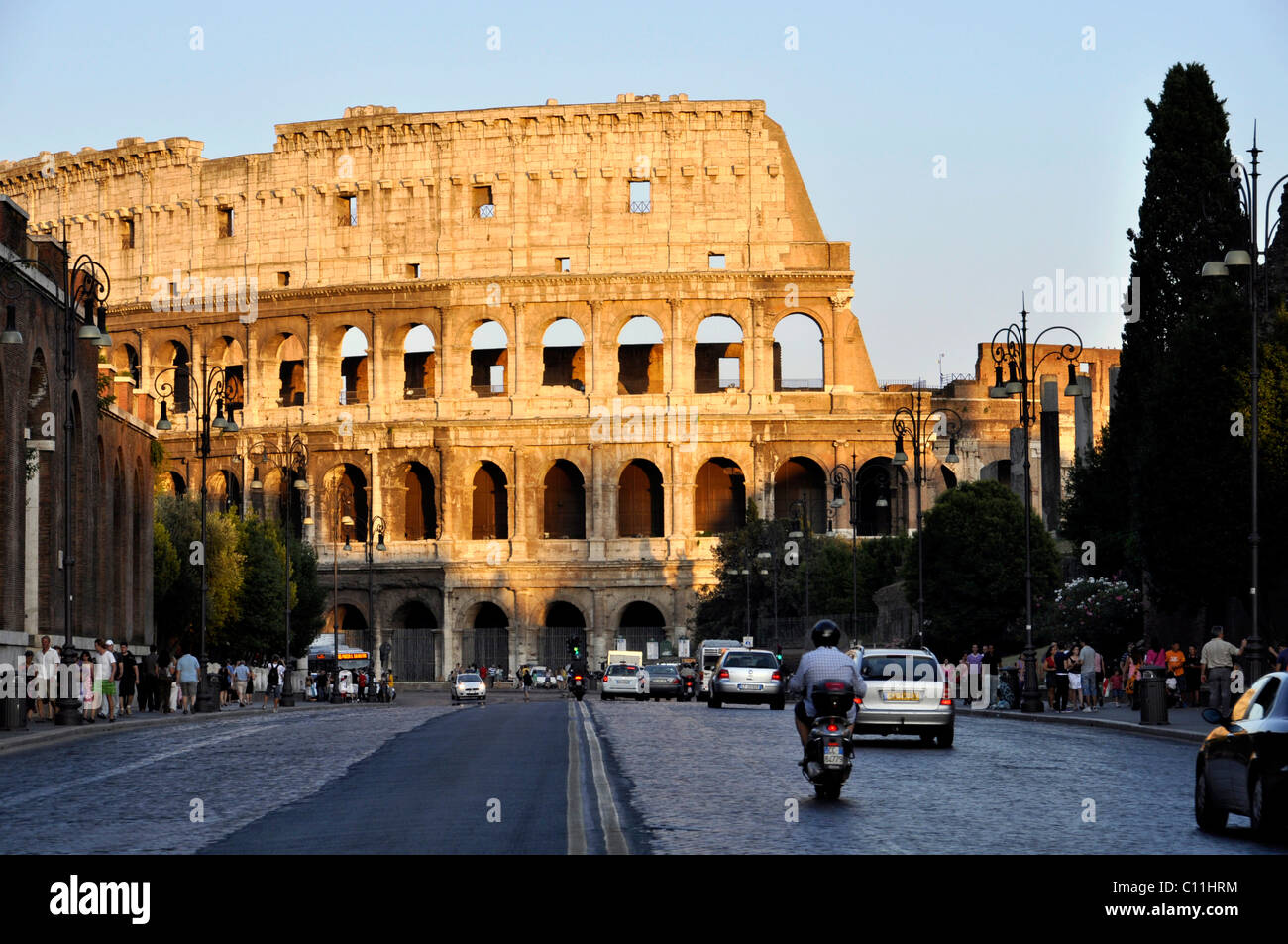 colosseum-via-dei-fori-imperiali-rome-lazio-italy-europe-stock