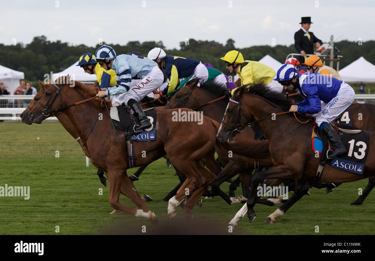 Start racing royal ascot race course hi-res stock photography and ...