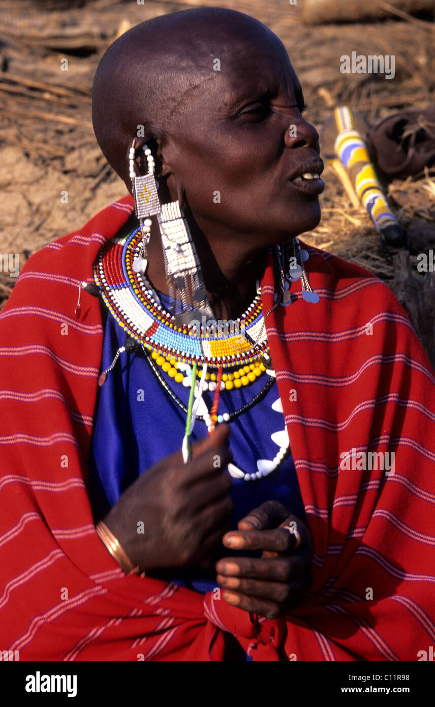 Maasai woman with necklace Jewelry around her neck , Ngogongoro ...